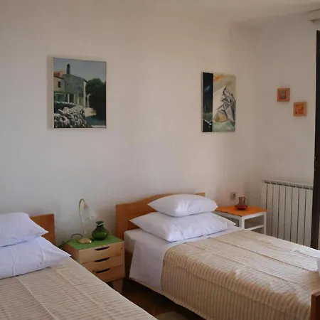 Apartment Gemuetliche Mit Grill Und Garten